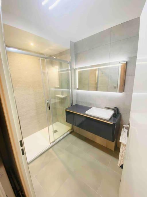 Апартаменты Luxueux T3 Piscine Et Vue Somptueuse Сет Экстерьер фото